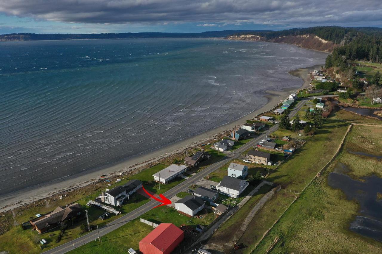 Maxwelton Beach Sunsets! Kayaks & Paddleboards! 1 Min Walk To The Water! Clinton Eksteriør billede